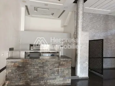 Immeuble commercial