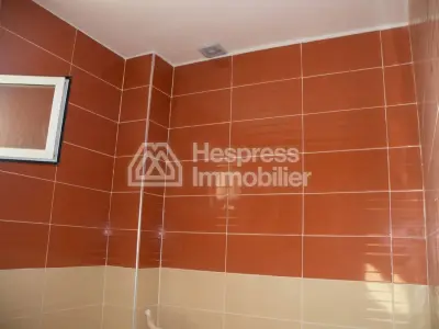 Immeuble commercial