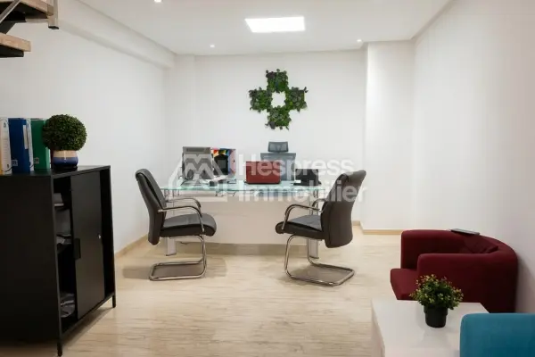Local commercial/Bureau