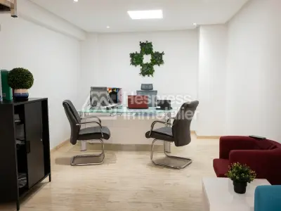 Local commercial/Bureau
