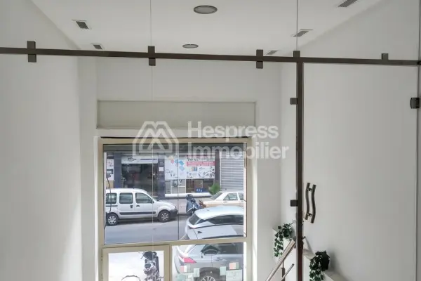 Local commercial/Bureau