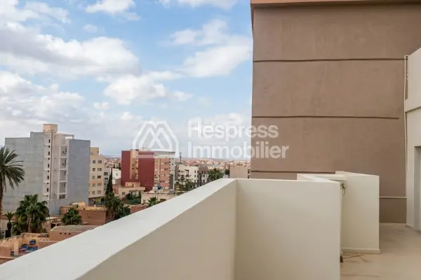 Apartment with large terrace