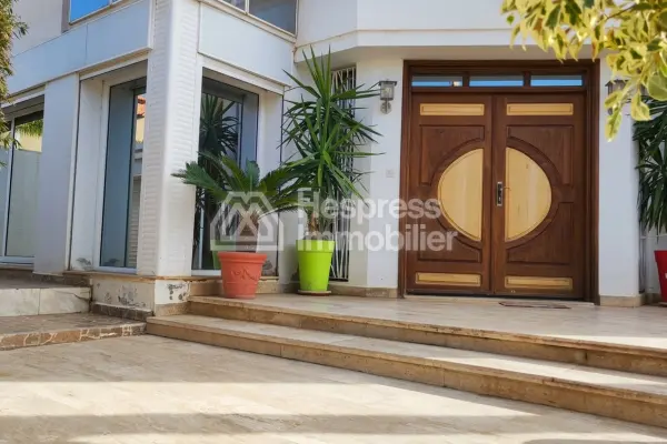 Luxury villa for sale