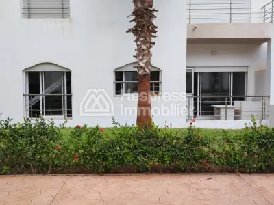 Holiday apartment in a residence with a swimming pool