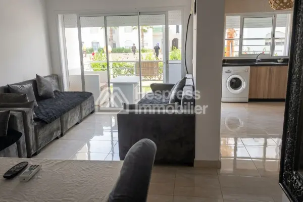 Holiday apartment in a residence with a swimming pool