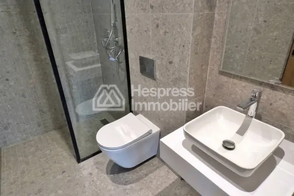 Appartement à louer sur CFC 103 m²