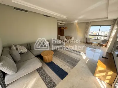 Appartement meublé à louer sur CFC 137 m²