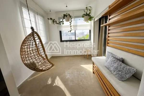 Appartement meublé à louer sur CFC 137 m²