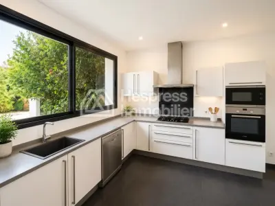 Villa for sale on Dar Bouazza 330 m²