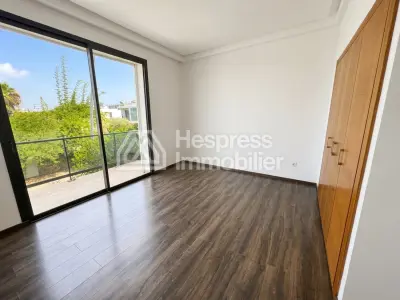 Villa for sale on Dar Bouazza 330 m²
