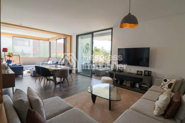 Apartment for sale on Dar Bouazza 177 m²