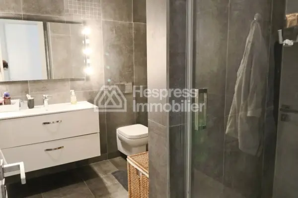 Apartment for sale on Dar Bouazza 177 m²