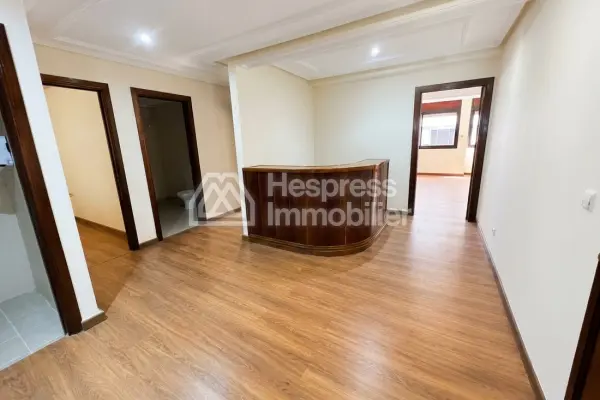 Office space for rent in Gauthier 200 m²