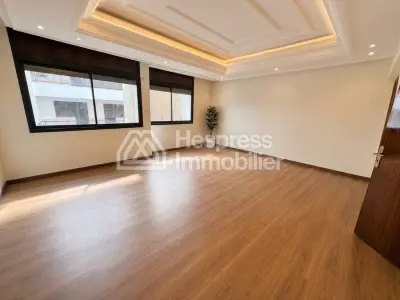 Office space for rent in Gauthier 200 m²