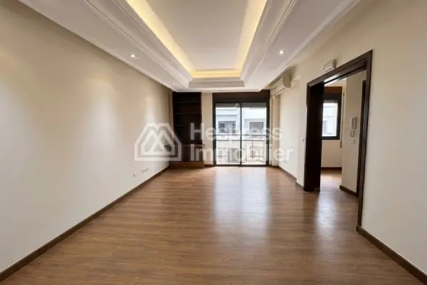 Office space for rent in Gauthier 200 m²