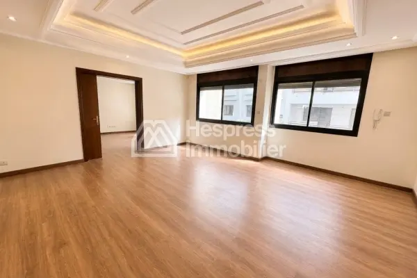 Office space for rent in Gauthier 200 m²