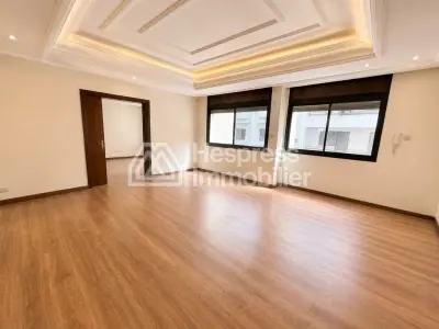 Office space for rent in Gauthier 200 m²