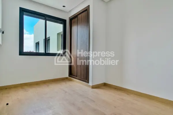 New studio apartment for rent in Belvédère 40 m²