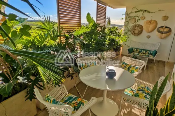 New studio apartment for rent in Aïn Diab Extension 75 m²