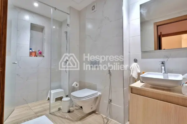 New studio apartment for rent in Aïn Diab Extension 75 m²