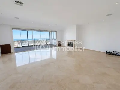 Appartement à louer sur Ain Diab 230 m²