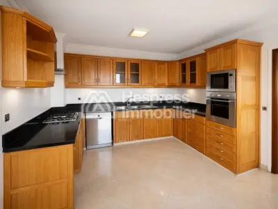 Appartement à louer sur Ain Diab 230 m²