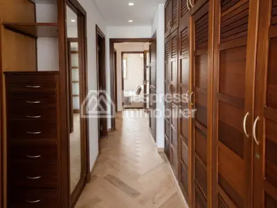 Appartement à louer sur Ain Diab 230 m²