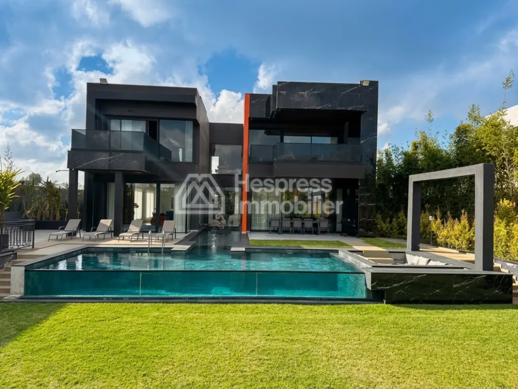 Villa Luxueuse à Vendre à ville verte