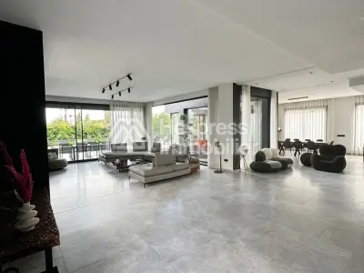 Villa Luxueuse à Vendre à ville verte