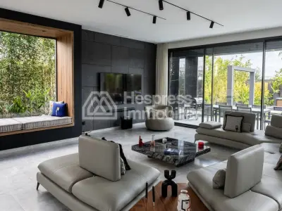 Villa Luxueuse à Vendre à ville verte
