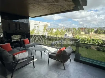 Villa Luxueuse à Vendre à ville verte