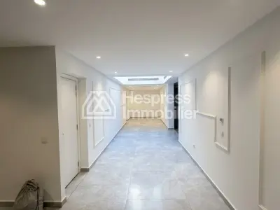 Villa Luxueuse à Vendre à ville verte
