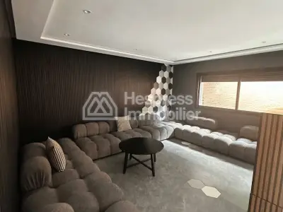 Villa Luxueuse à Vendre à ville verte