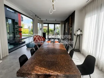 Villa Luxueuse à Vendre à ville verte