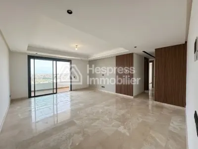 Magnifique appartement à saisir au 14ᵉ étage avec vue dégagée sur Casablanca