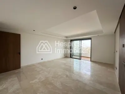 Magnifique appartement à saisir au 14ᵉ étage avec vue dégagée sur Casablanca