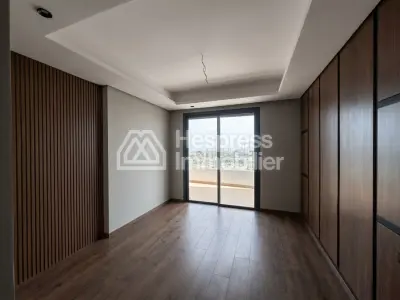 Magnifique appartement à saisir au 14ᵉ étage avec vue dégagée sur Casablanca