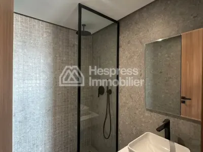 Magnifique appartement à saisir au 14ᵉ étage avec vue dégagée sur Casablanca