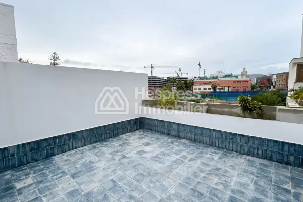 Breathtaking view & prestigious address – High-end studio at Oasis