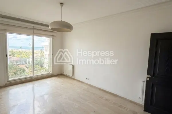 Opportunity for an Apartment with Sea View – Aïn Diab