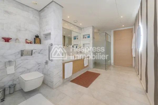 Beautiful detached villa for sale – Gated community Ville verte
