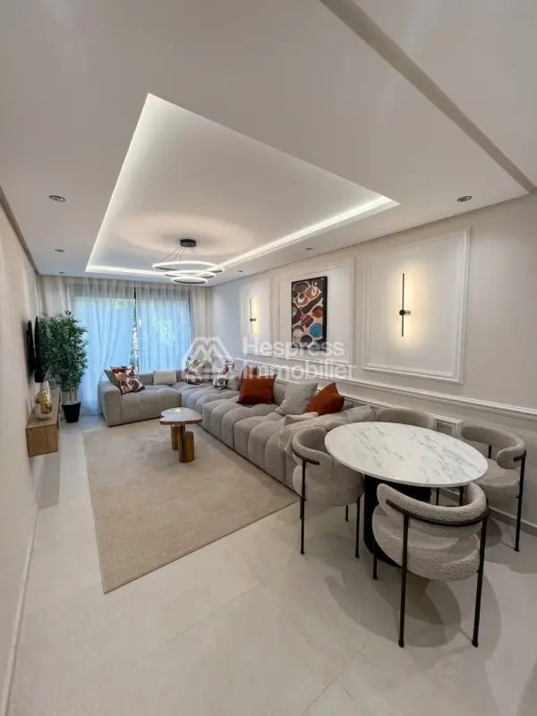 Luxury studio apartment available