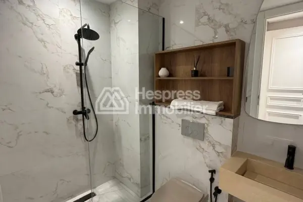 Luxury studio apartment available