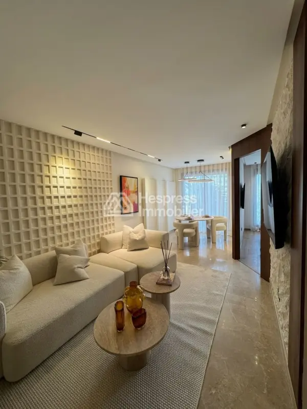 Prestigious studio apartment available