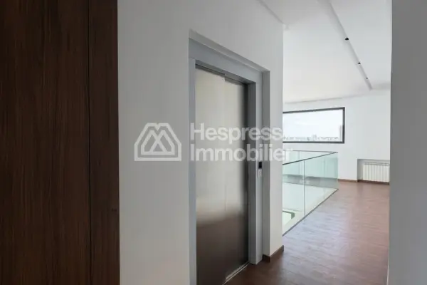 Detached villa for sale – Californie
