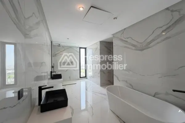Detached villa for sale – Californie