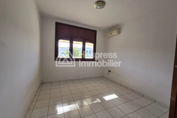 Beautiful villa for rent in Hay Riad