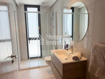 Cozy studio apartment on a high floor with terrace