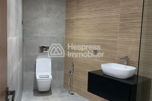 Lovely, tastefully furnished studio with terrace