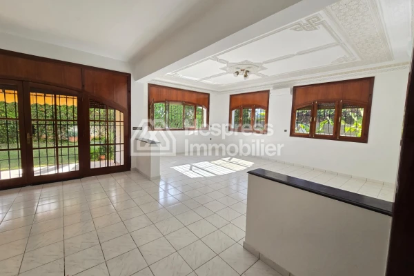 Beautiful villa for rent in Hay Riad